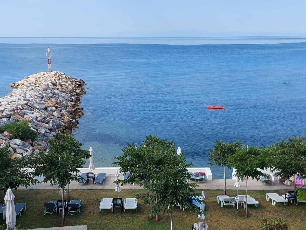Pansion Alexandros By The Sea Aparthotel Nea Skioni Exterior foto