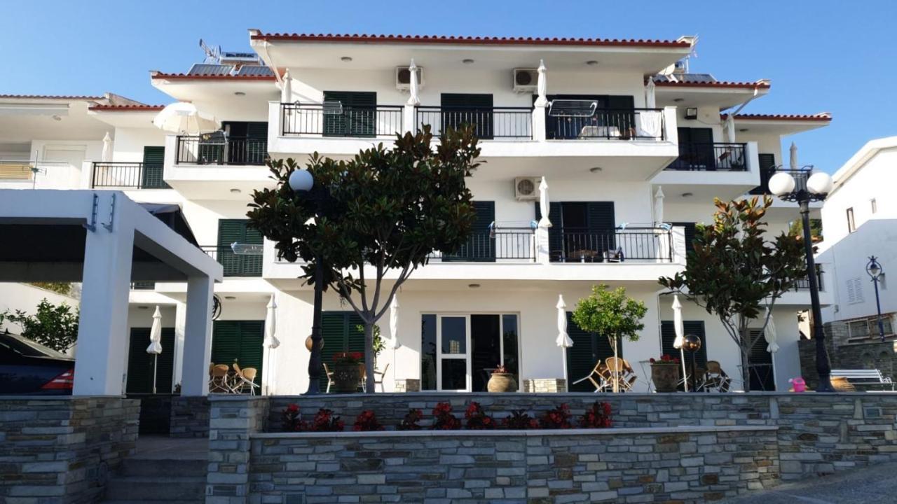 Pansion Alexandros By The Sea Aparthotel Nea Skioni Exterior foto
