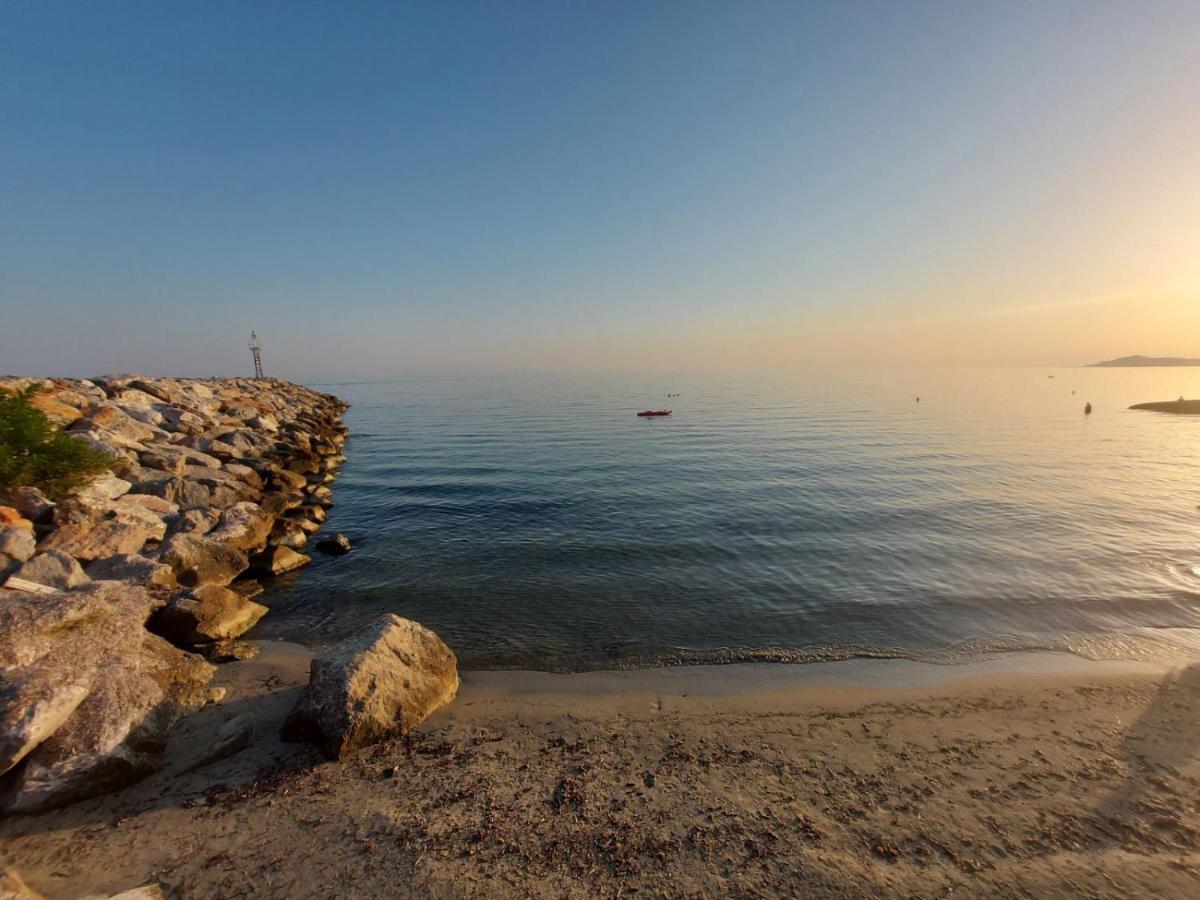 Pansion Alexandros By The Sea Aparthotel Nea Skioni Exterior foto