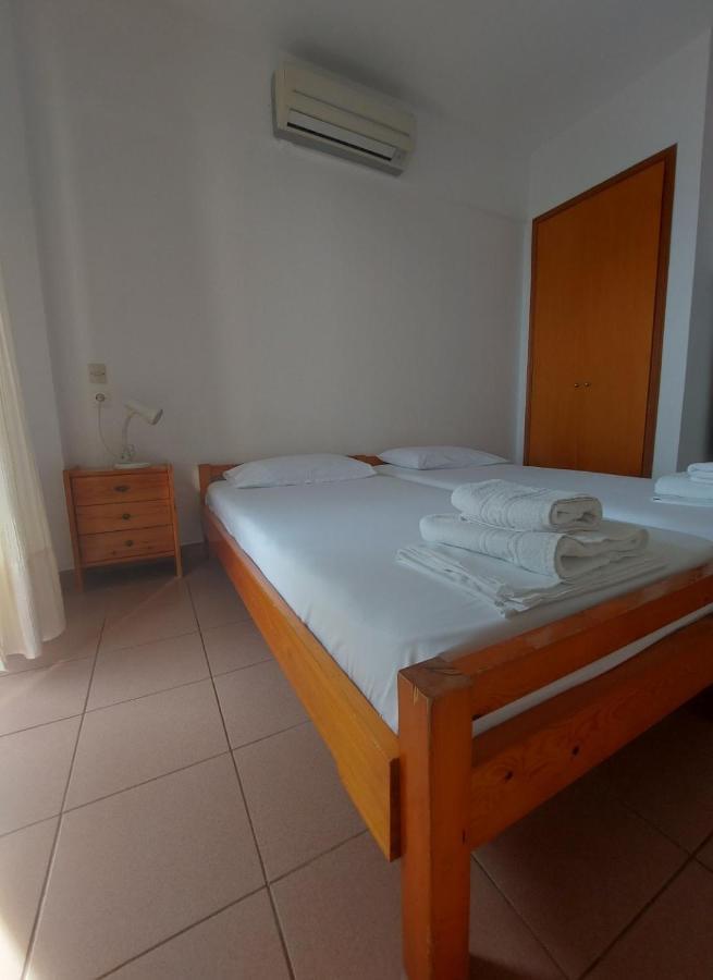 Pansion Alexandros By The Sea Aparthotel Nea Skioni Exterior foto